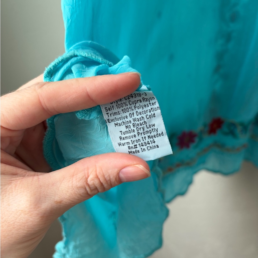 Johnny Was Turquoise Floral Embroidered Boho Tunic, Size Large - Picture 10 of 10